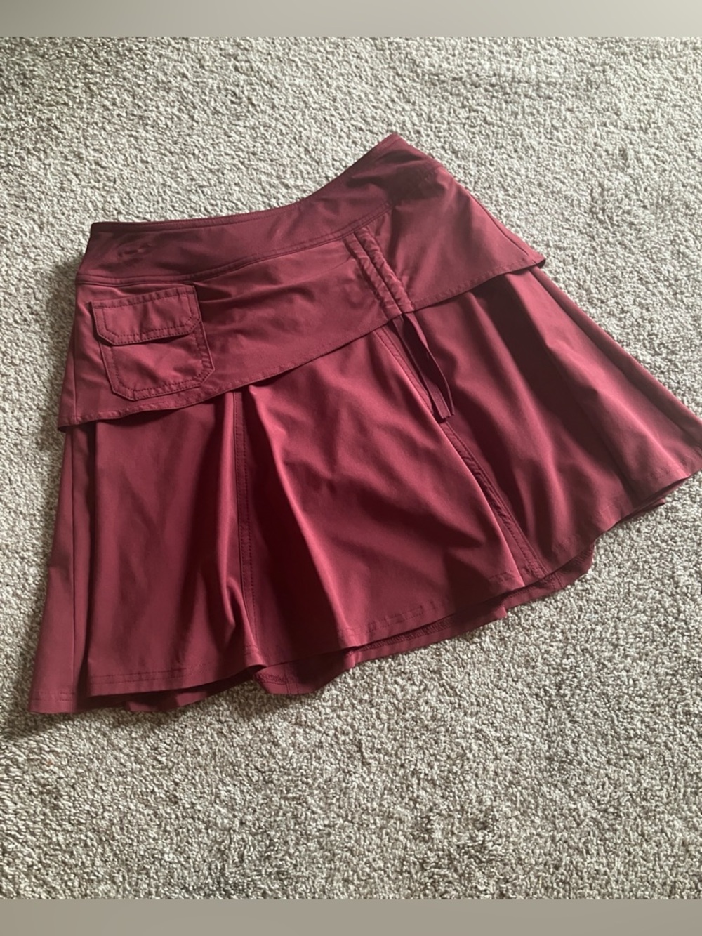 NWOT ATHLETA STRETCH SKORT LAYERED BUILT IN SHORT SNAP POCKET CINCH ACCENT SZ 0